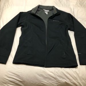 Length top of shoulder to bottom of jacket is 25in